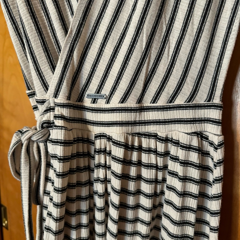 Billabong Easy Day Jumpsuit Romper Striped Ivory Black Side Tie - Picture 8 of 10